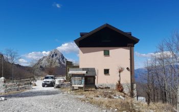 Rifugio Orto di Donna: Un'oasi di pace nelle Alpi Apuane
